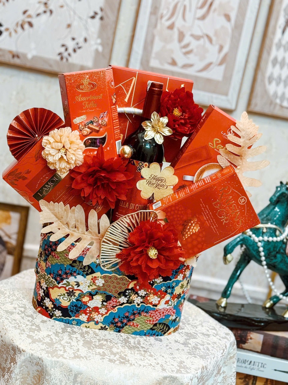 GIỎ MÂY NGŨ SẮC
